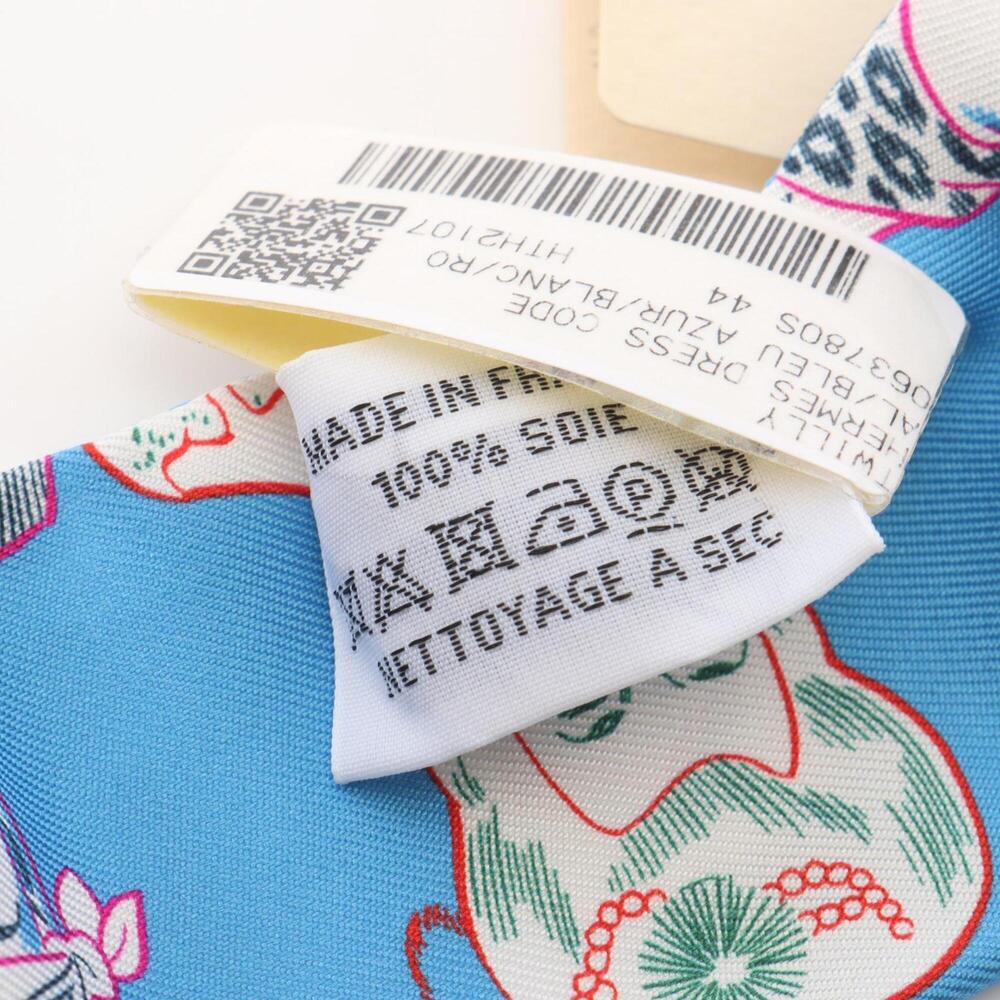 HERMES Blue Silk Scarf - Picture 5 of 6